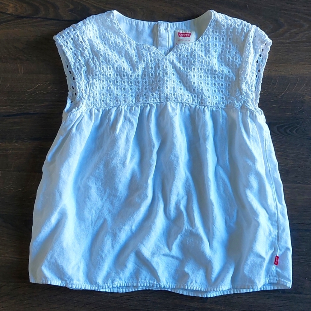 Levi's white baby doll tank top. size 10